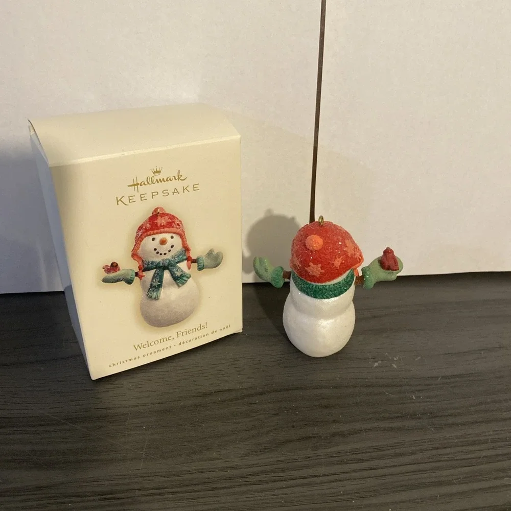 Hallmark‎ Keepsake Ornament 2007 Welcome Friends Snowman with Cardinal Glittery